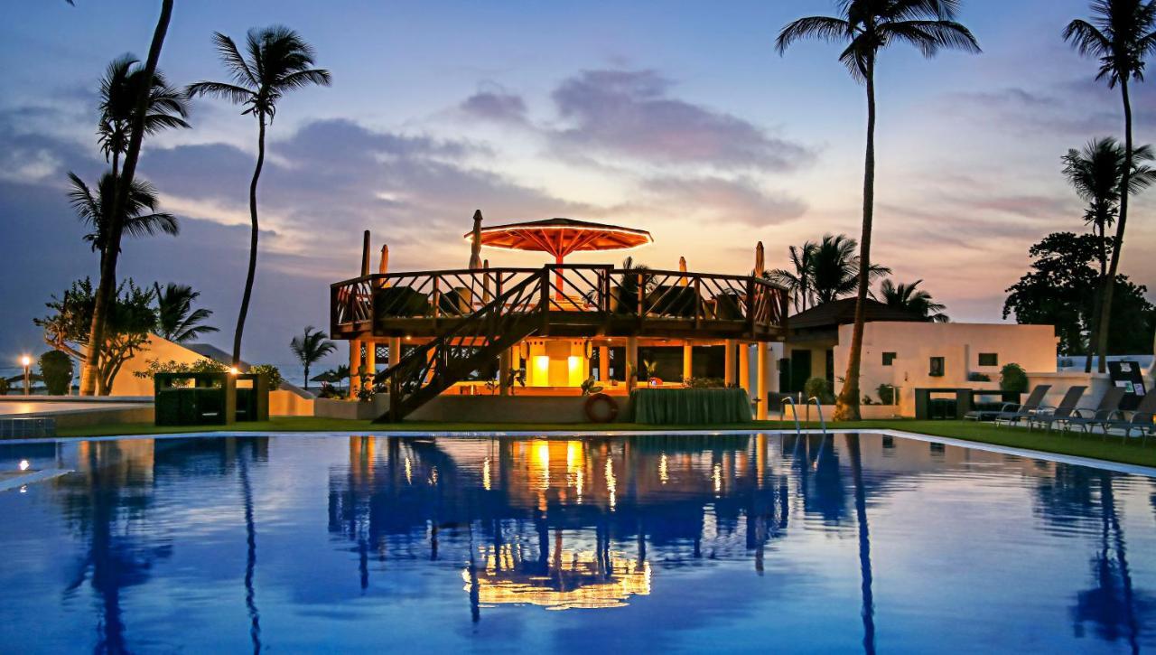 Sunbeach Hotel & Resort Bakau 外观 照片