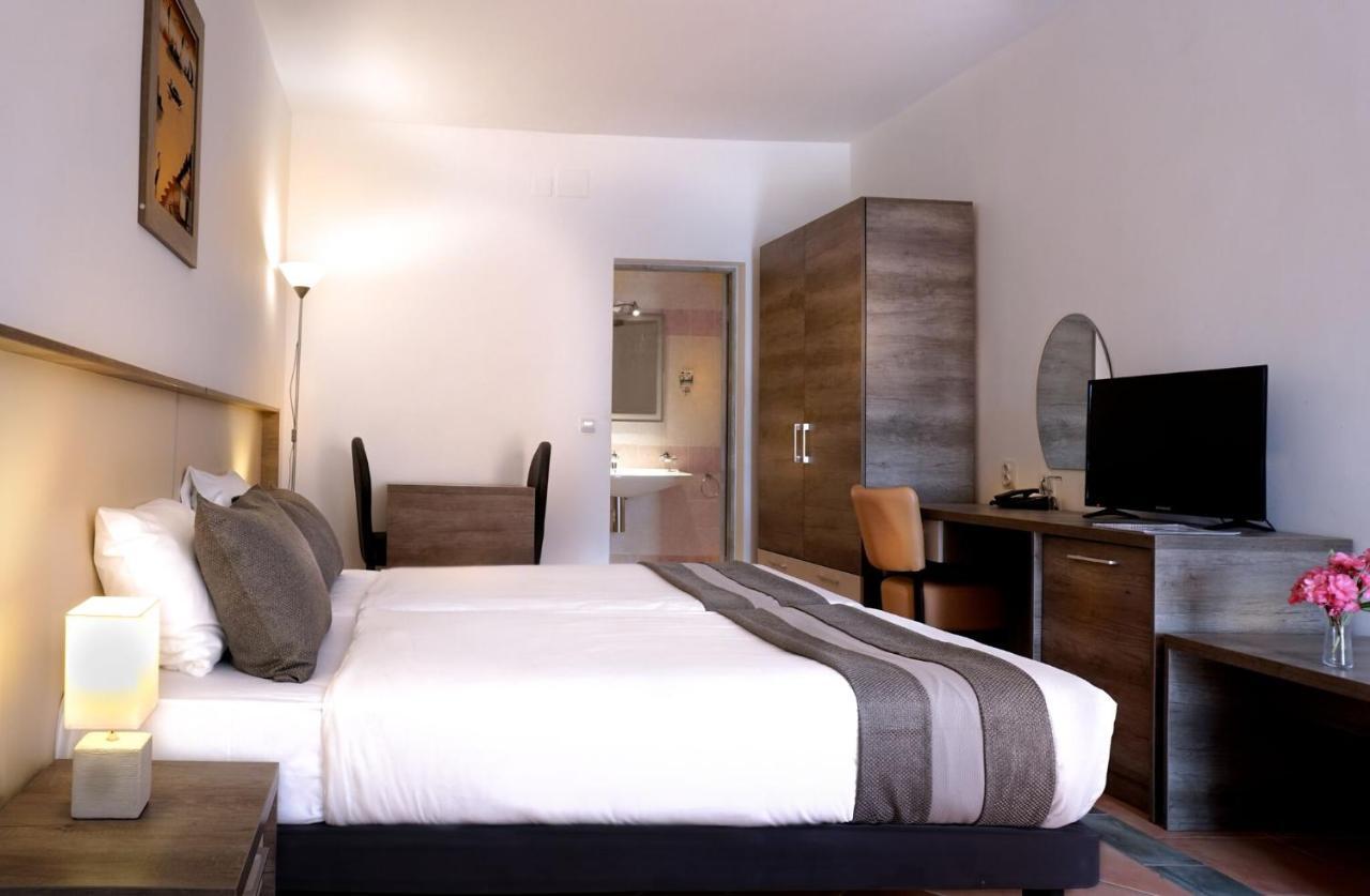 Sunbeach Hotel & Resort Bakau 外观 照片